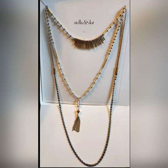 Stella & Dot Laurel Lariat Gold Tone Layered Necklaces NWT in Box - Picture 1 of 1